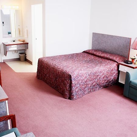 Country Club Inn Lacombe Εξωτερικό φωτογραφία