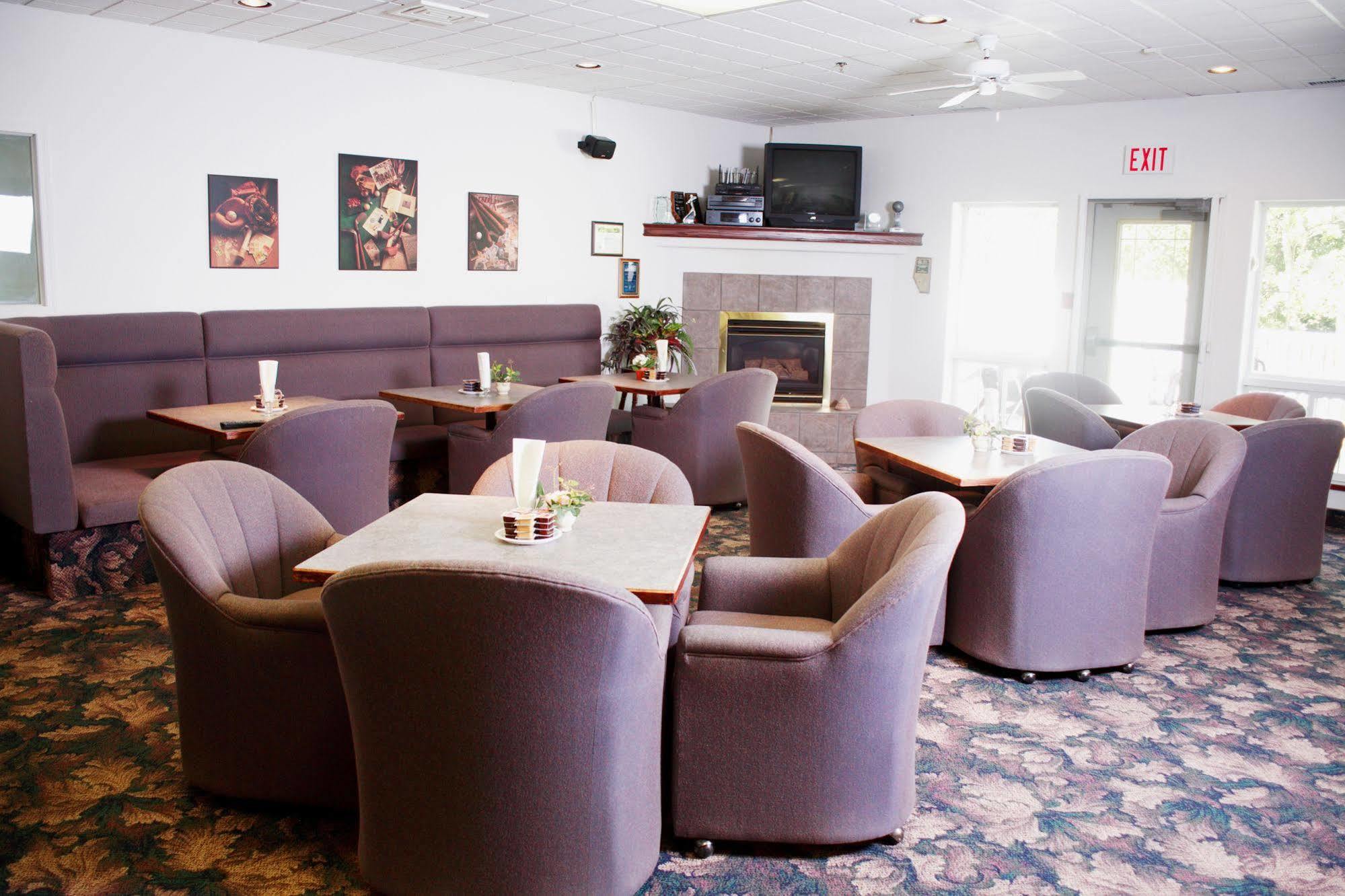 Country Club Inn Lacombe Εξωτερικό φωτογραφία